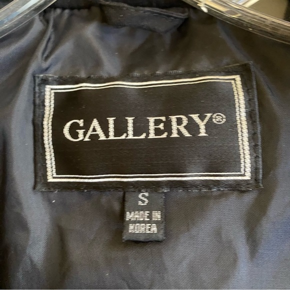 EUC Beautiful black puffer jacket. Zip/snap closure. Size S. Measurements below. - Picture 7 of 8